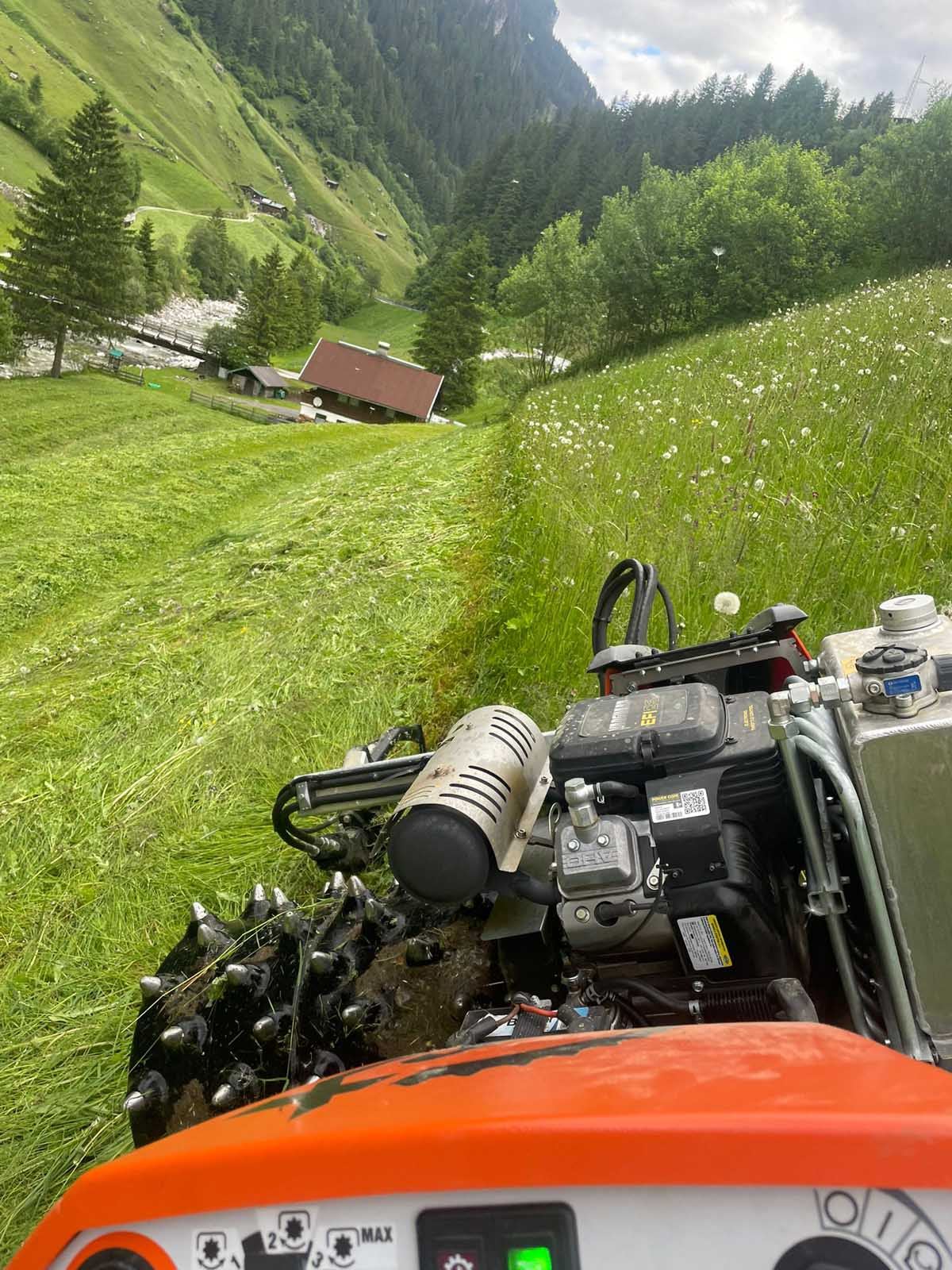 Eberharter Agrar Maeharbeiten 029